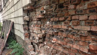 Срочный Ремонт: Опасная Ситуация в Омском Детском Саду № 375